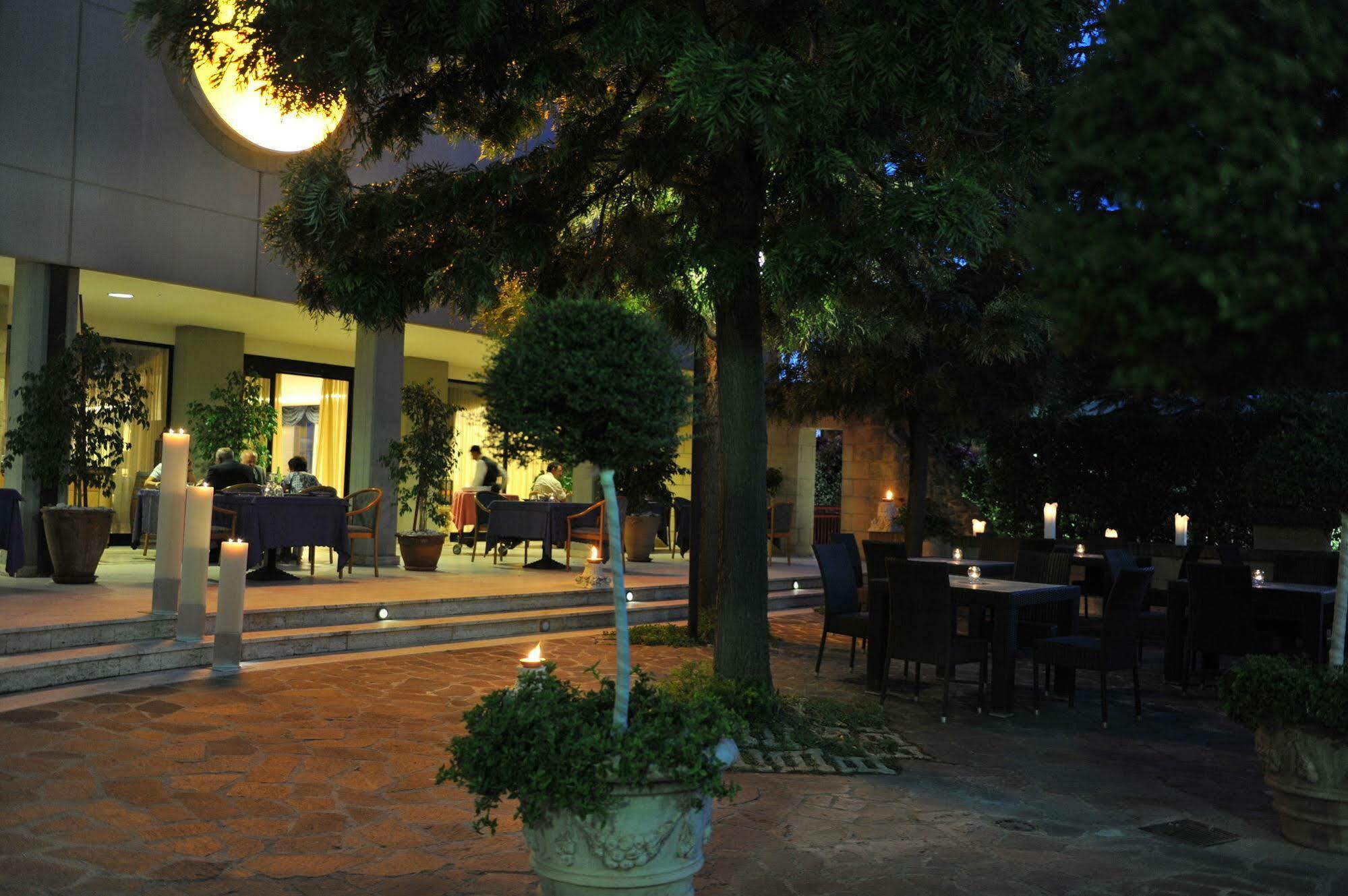 Miceneo Palace Scanzano Jonico Exterior foto